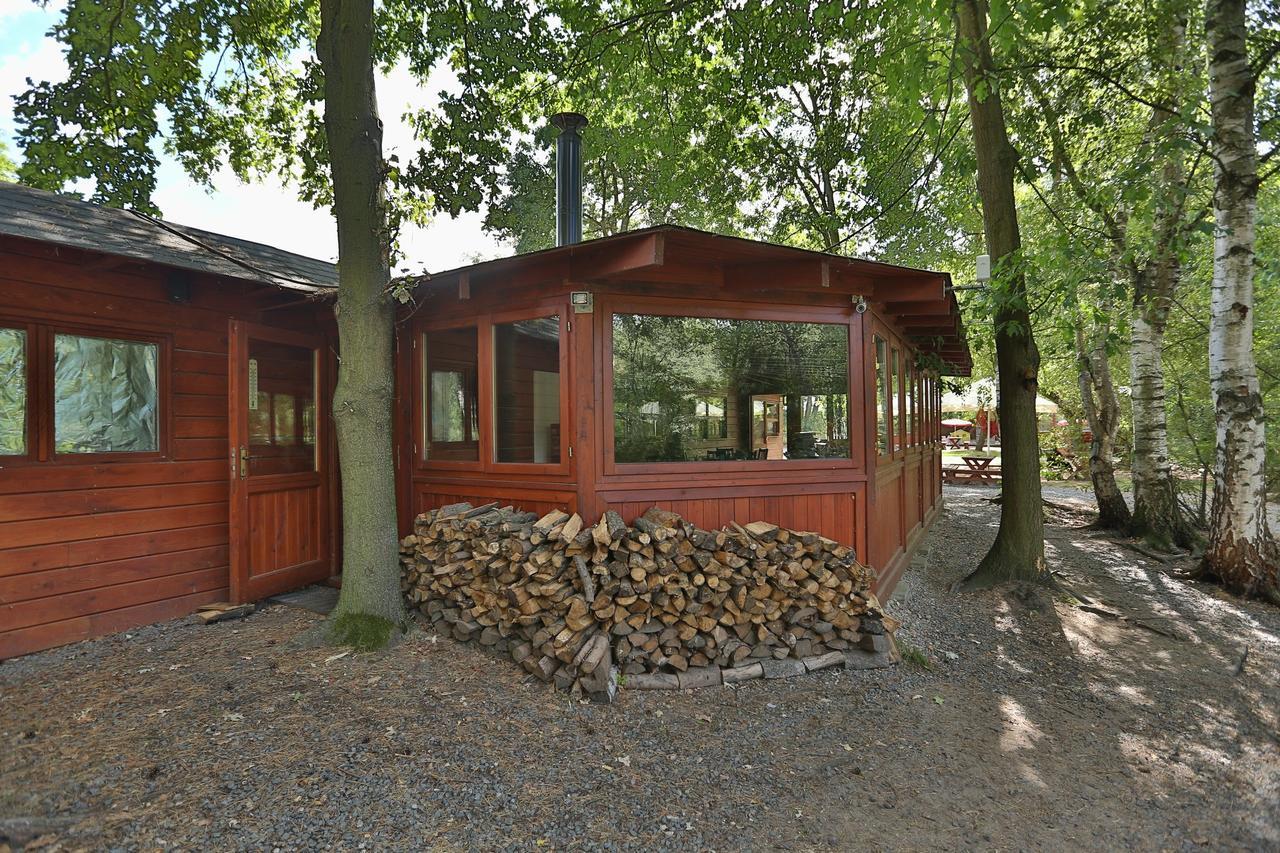 Penzion - Rybolov Pro Deti A Dospele Lázně Bohdaneč Exterior foto